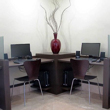 Hotel Alameda Express Matamoros Kültér fotó