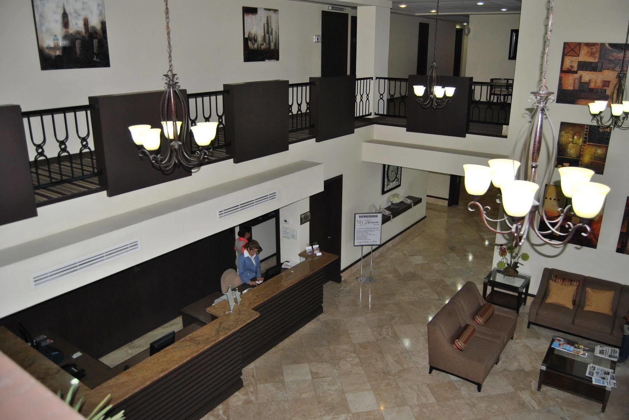 Hotel Alameda Express Matamoros Kültér fotó